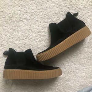 JSlides NYC short creeper booties!